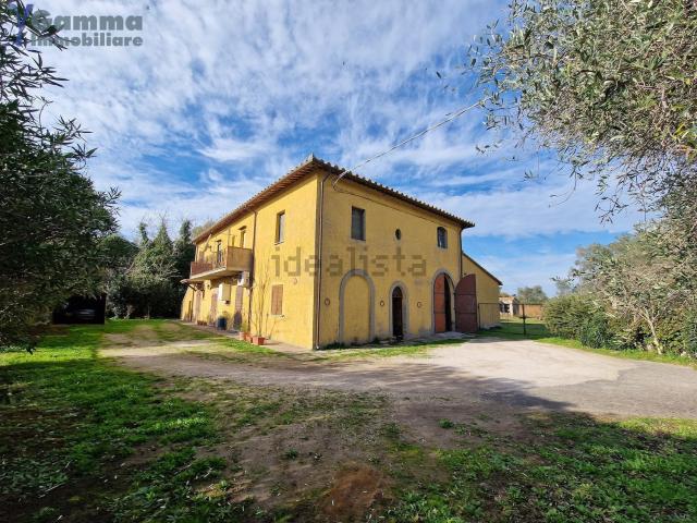 Rustico in vendita a Quattro Strade, Orbetello