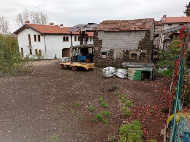 Rustico in vendita a Chiuppano, Veneto