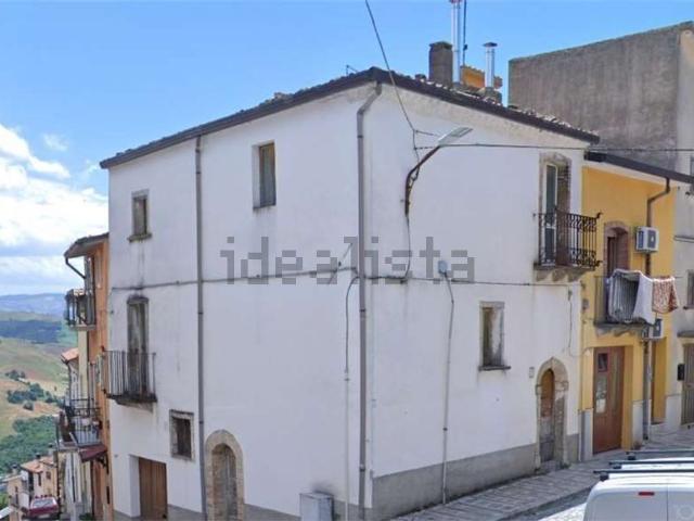Rustico in vendita a San Bartolomeo in Galdo, Benevento