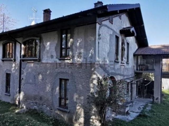 Rustico in vendita a Alta Valle Intelvi, Scaria