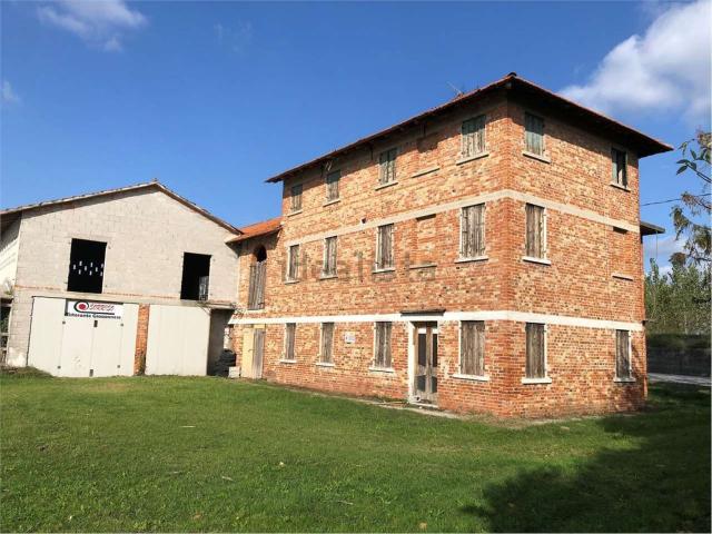 Rustico in vendita a Prata Di Pordenone, Friuli-Venezia Giulia