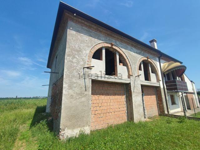Rustico in vendita a Trecenta, Veneto