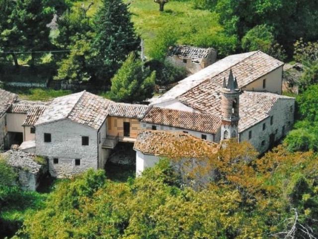 Rustico in vendita a Marche, Macerata