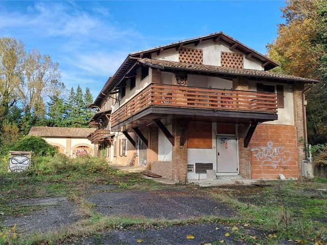 Rustico in vendita a Casteggio, Lombardia
