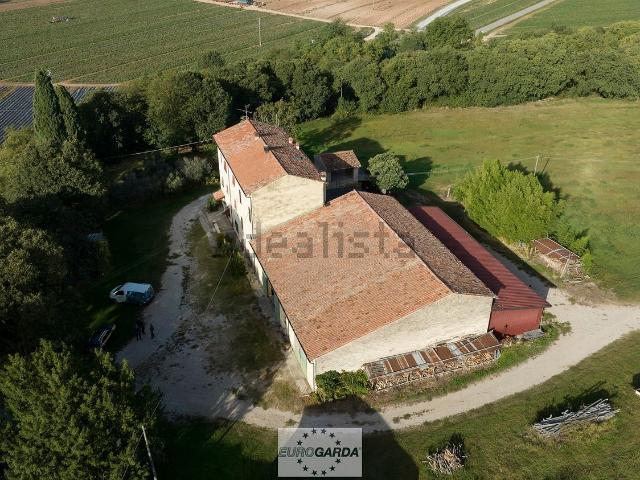 Rustico in vendita a Borghetto, Valeggio Sul Mincio