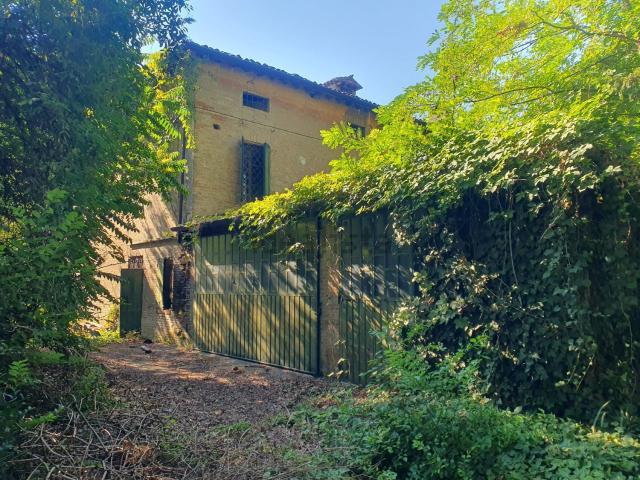 Rustico in vendita a San Faustino-Madonnina-Quattroville, Modena