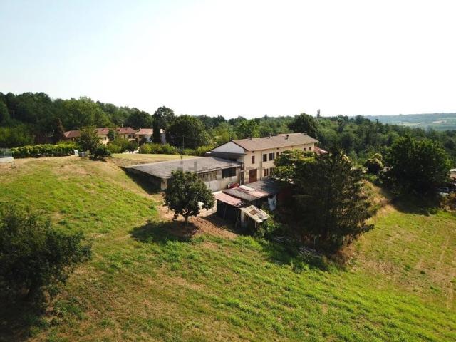 Rustico in vendita a Piemonte, Asti