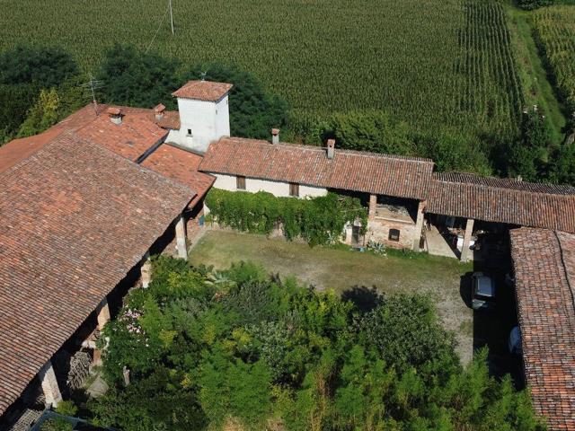 Rustico in vendita a Unione dei Comuni Bassa Bresciana Occidentale, Lograto