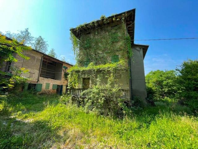 Rustico in vendita a Unione di comuni Terre di Castelli, Castelvetro Di Modena