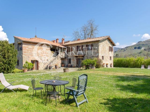 Rustico in vendita a Unione di Comuni Valdarno e Valdisieve, Pelago