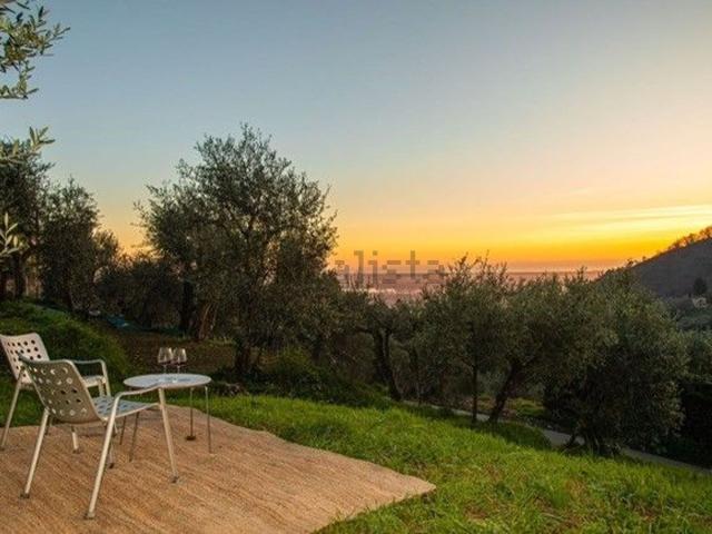 Rustico in vendita a Massarosa, Toscana