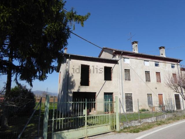 Rustico in vendita a Brendola, Veneto