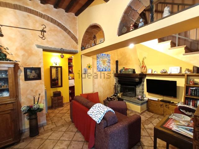 Rustico in vendita a Pistoia, Toscana