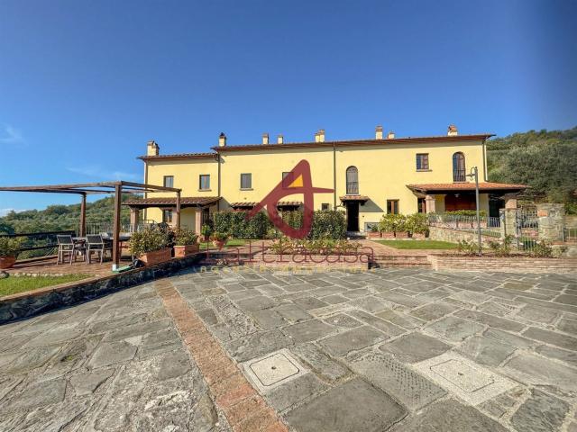 Rustico in vendita a Larciano, Larciano - Castello