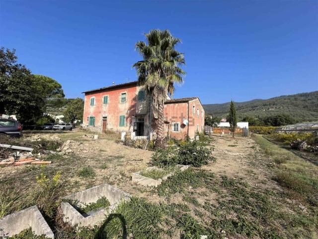 Rustico in vendita a Pistoia, Toscana