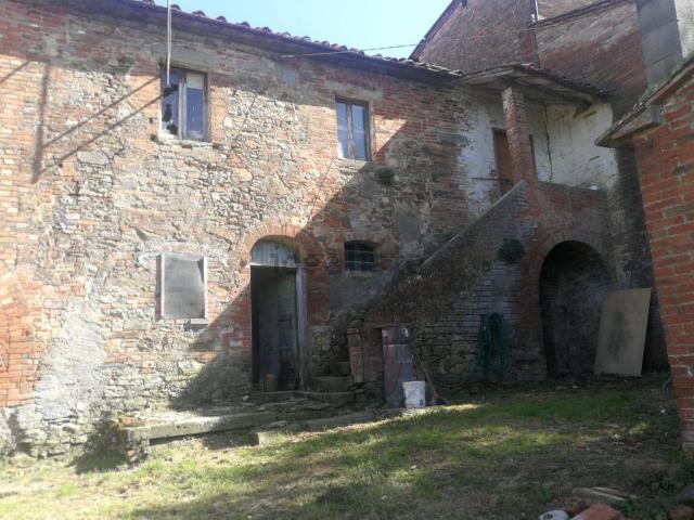 Rustico in vendita a Marciano Della Chiana, Toscana