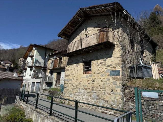 Rustico in vendita a Bellano, Lombardia