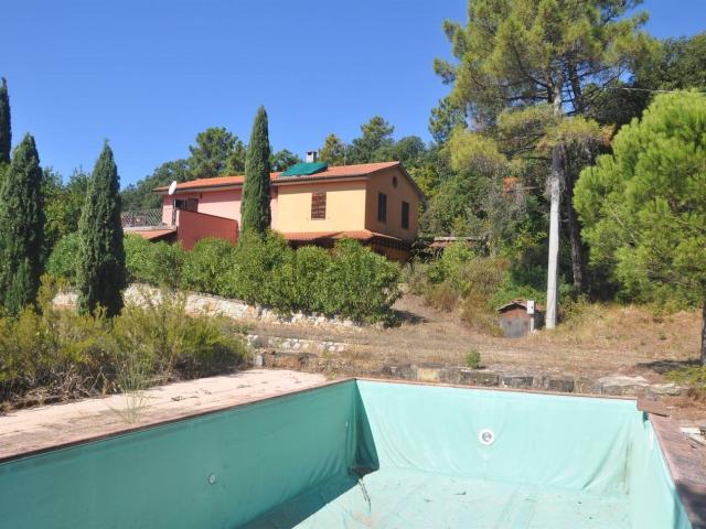 Rustico in vendita a Riparbella, Toscana