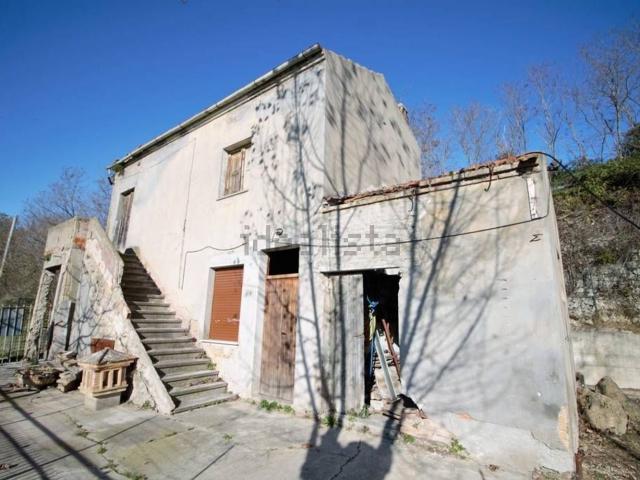 Rustico in vendita a Silvi, Abruzzo
