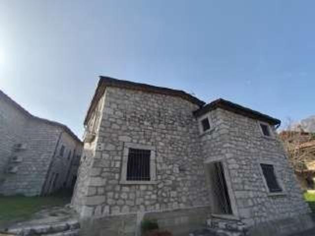 Rustico in vendita a Cusano Mutri, Campania