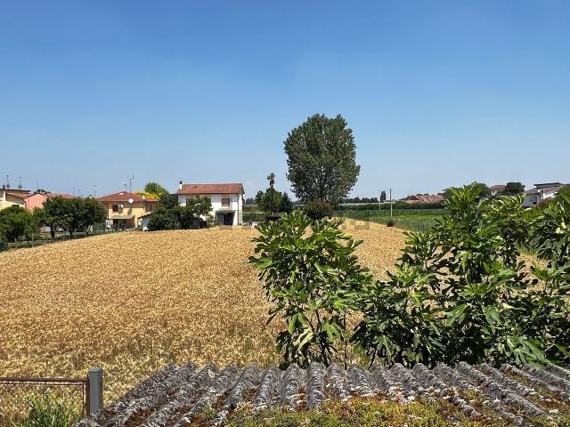 Rustico in vendita a Oppioli, Legnago