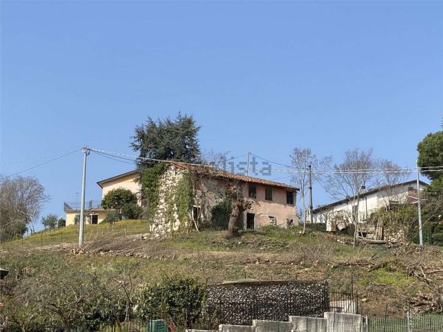 Rustico in vendita a Gambellara, Veneto