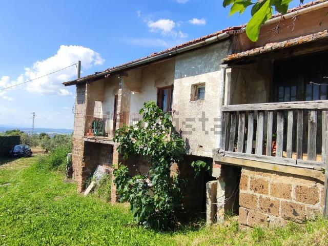 Rustico in vendita a Viterbo, Lazio