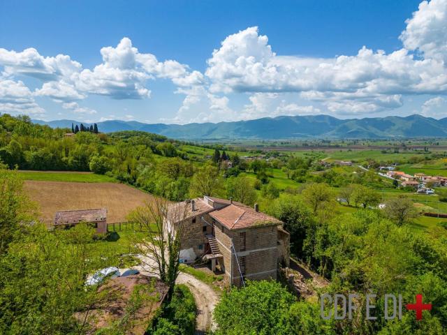 Rustico in vendita a Cantalice, Lazio