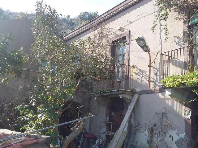 Rustico in vendita a Santa Teresa Di Riva, Sicilia