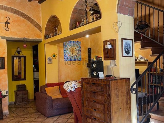 Rustico in vendita a Spedalino Asinelli, Agliana