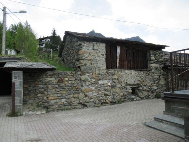 Rustico in vendita a Chiesa In Valmalenco, Lombardia