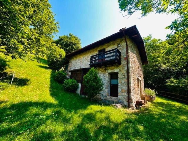 Rustico in vendita a Trevasco Santissima Trinità, Nembro