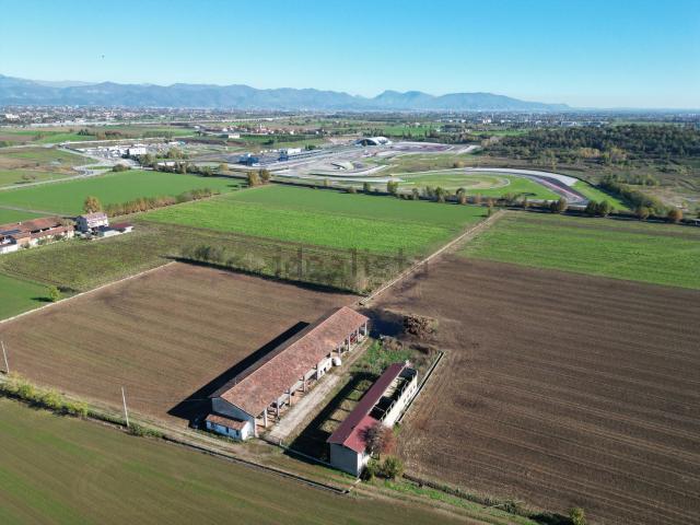 Rustico in vendita a Castrezzato, Lombardia