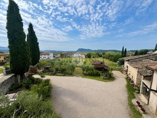 Rustico in vendita a Caprino Veronese, Veneto