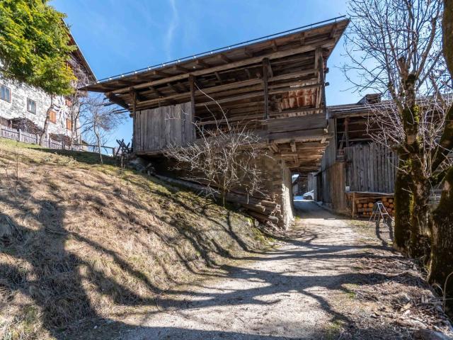 Rustico in vendita a Vallada Agordina, Veneto