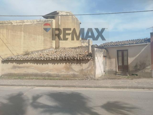 Rustico in vendita a Cucchi, Mazzarrone