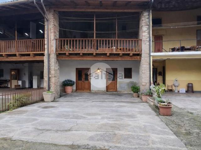 Rustico in vendita a Romano Di Lombardia, Lombardia