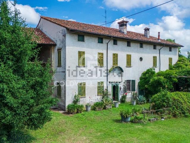 Rustico in vendita a Maleo, Lombardia