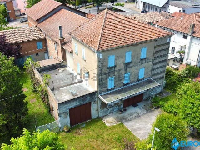 Rustico in vendita a Pianura Reggiana, Re
