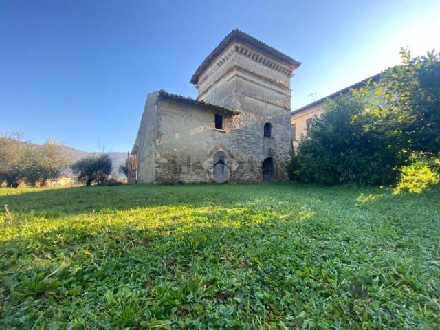 Rustico in vendita a Santa Barbara, Acquasparta