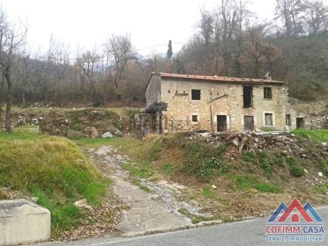 Rustico in vendita a Balsorano, Abruzzo