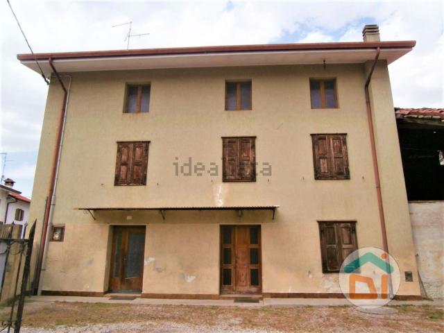 Rustico in vendita a Ruda, Friuli-Venezia Giulia