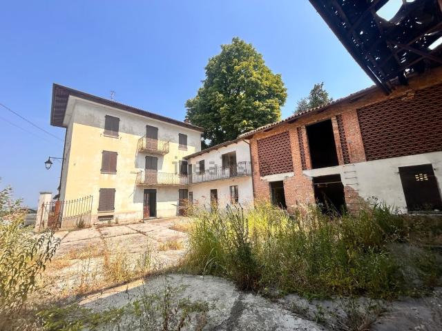 Rustico in vendita a Piemonte, Asti