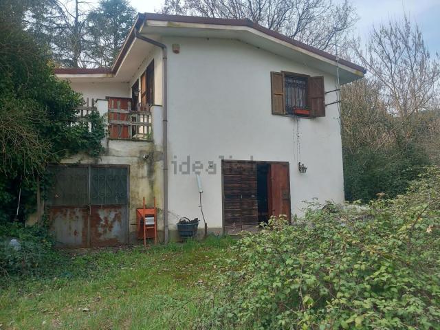 Rustico in vendita a Nepi, Viterbo
