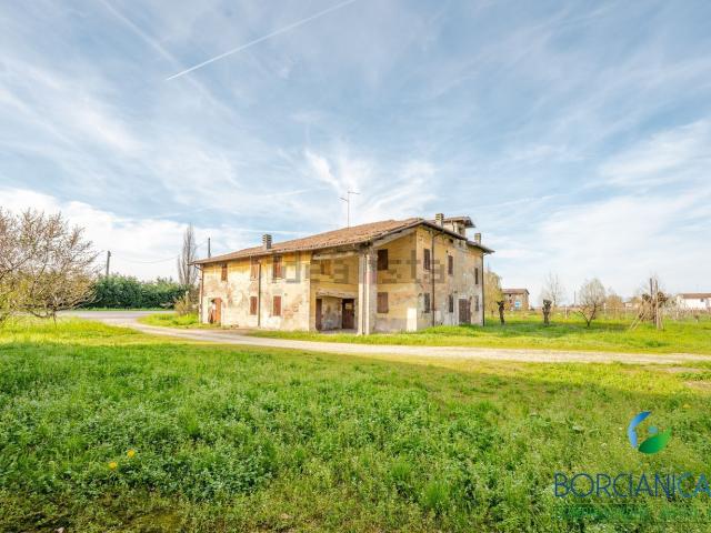 Rustico in vendita a Unione delle Terre d'Argine, Campogalliano