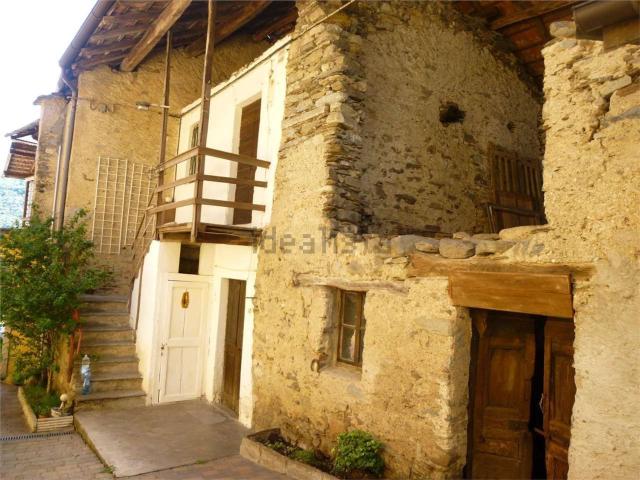 Rustico in vendita a Brovello-Carpugnino, Piemonte