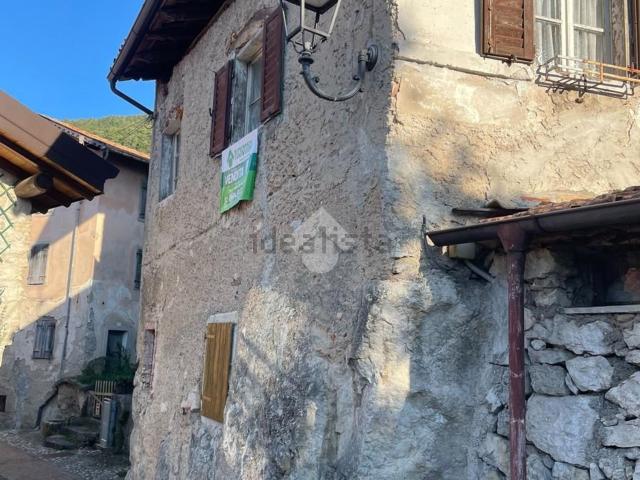 Rustico in vendita a Comunità Alto Garda e Ledro, Arco