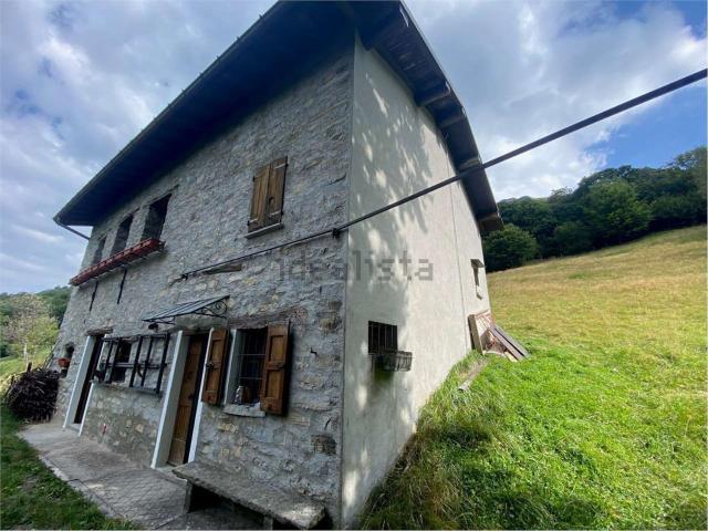 Rustico in vendita a Faggeto Lario, Lombardia