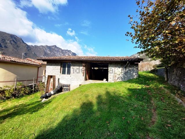 Rustico in vendita a Comunità montana della Valle Sabbia, Idro