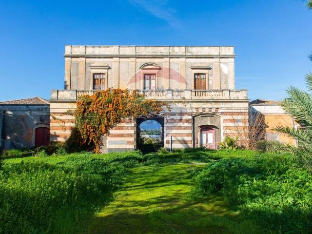 Rustico in vendita a San Giorgio-Librino-San Giuseppe la Rena-Zia Lisa-Villaggio Sant'Agata, Catania